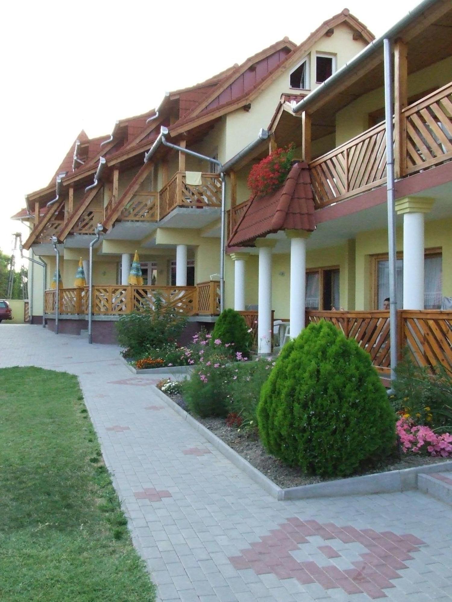 Erika Pension Keszthely Exteriér fotografie