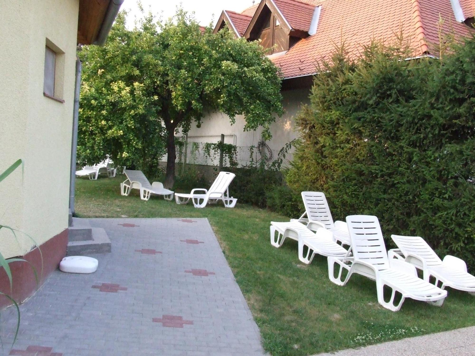 Erika Pension Keszthely Exteriér fotografie